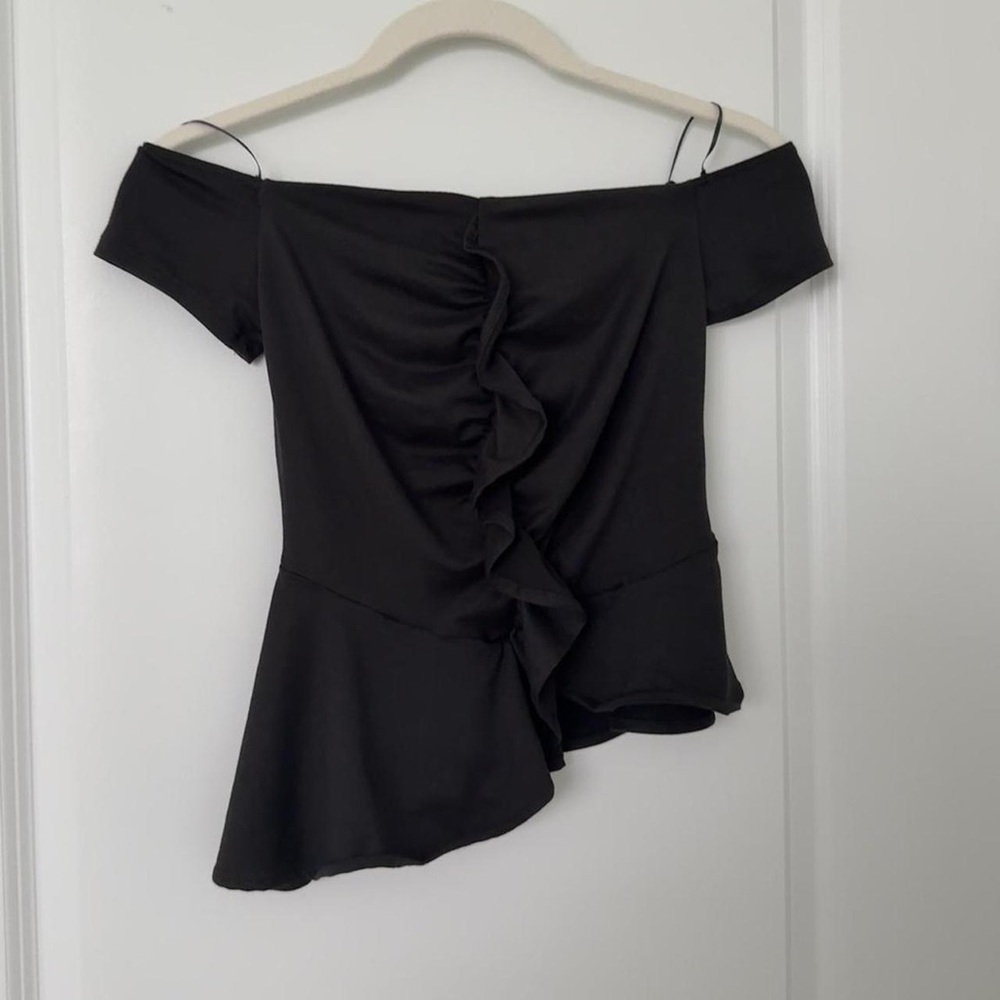 Kimchi Blue Black Off-Shoulder Ruffle Peplum Blouse